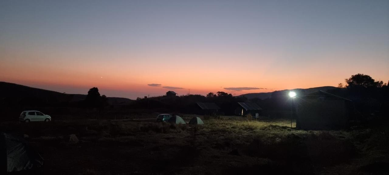 Camp Iaiwan Hotel Cherrapunji Buitenkant foto